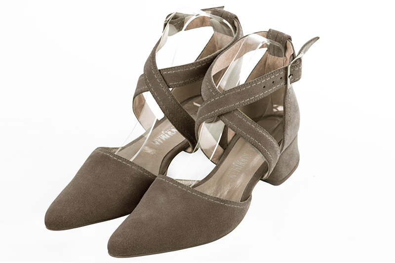 Taupe brown women's open side shoes, with crossed straps. Tapered toe. Low flare heels. Front view - Florence KOOIJMAN